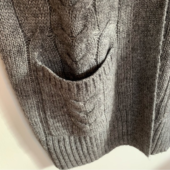 EUC! Caslon sweater cardigan vest large L gray grey shawl collar lapel like new - Picture 9 of 12